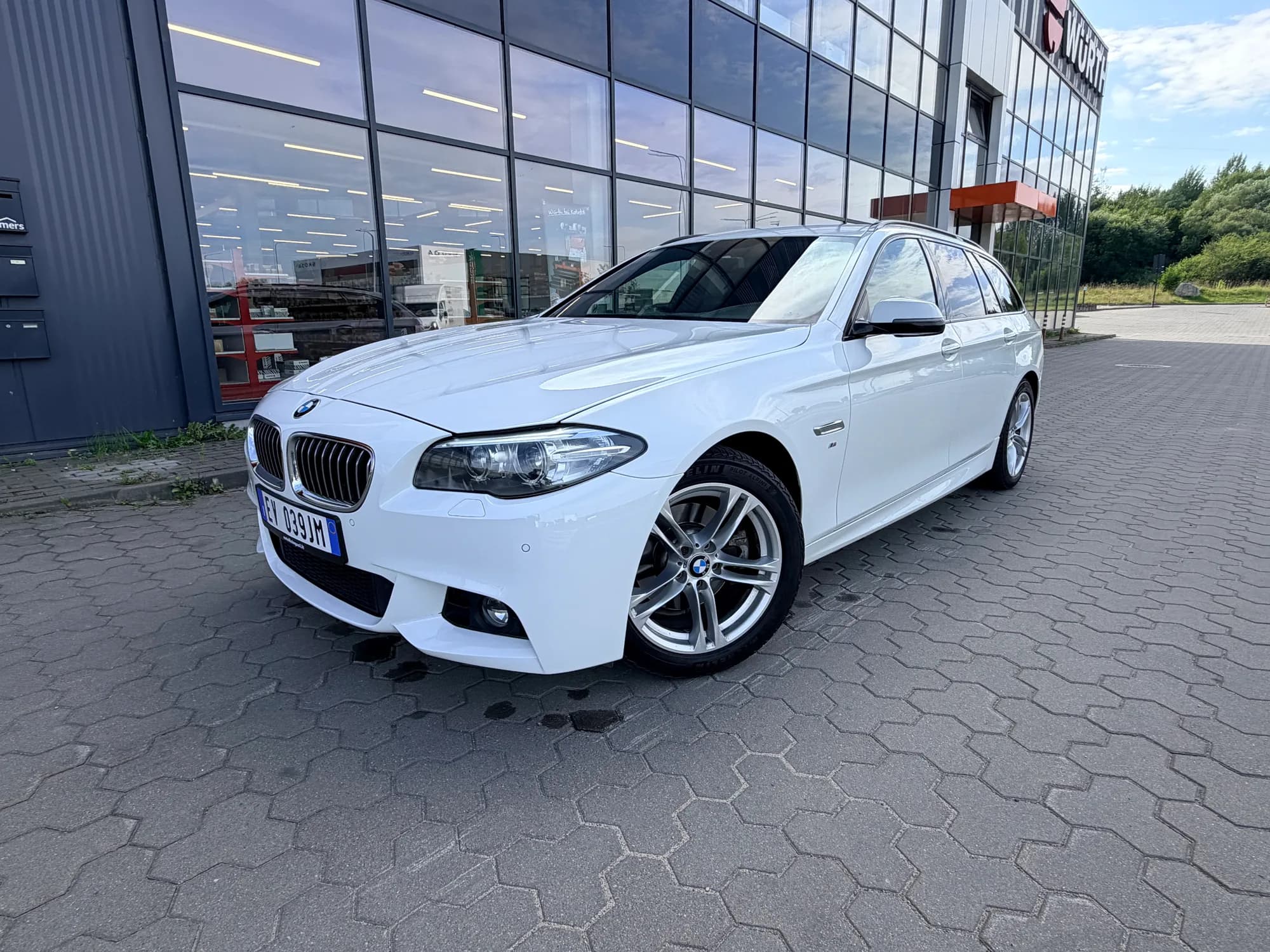 BMW 520